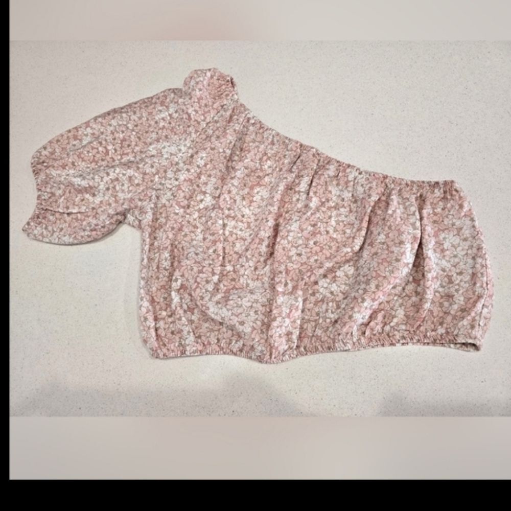 NEW- Banana Republic Pink Floral One-Shoulder Blouse - Picture 2 of 12